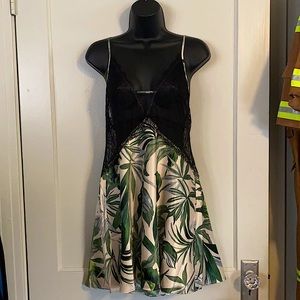 Victoria Secret Tropical Lace Chemise Negligee